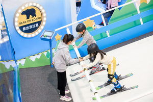 Tapis roulant de fabricant personnalisé machine de <span class=keywords><strong>ski</strong></span> professionnel piste de <span class=keywords><strong>ski</strong></span> intérieur simulateur de formation et de divertissement - Product Image 4