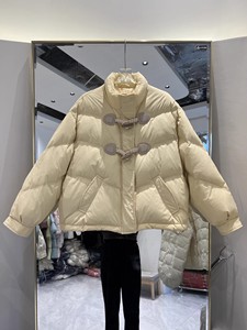 Chaqueta corta acolchada de Invierno para mujer 2025 con botones de cuerno, abrigo de plumón de pato blanco cálido a la moda, pequeño, nuevo cuello levantado de invierno - Product Image 2
