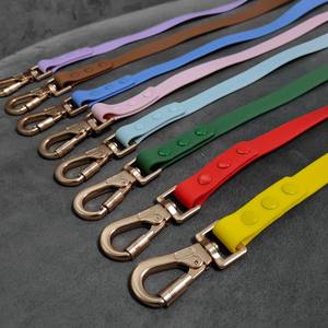 Conjunto de Correa y <span class=keywords><strong>Collar</strong></span> para Perro de Cinta Recubierta de PVC Impermeable, Sostenible, de Moda y Lujo con Logotipo Personalizado - Product Image 1
