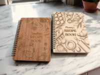 Livre de recettes en bois pour cuisine personnalisé couverture en bois journal intime Micro logo gravé personnalisé pour les cadeaux de chefs de restaurant livre de recettes en bois
