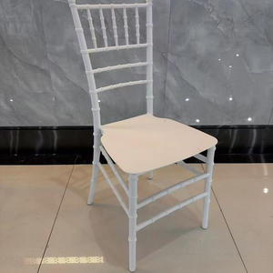 เก้าอี้พลาสติกทรงกลมแบบมีพนักพิง รุ่น Phoenix Chiavari สีขาวใส สำหรับงานจัดเลี้ยง งานแต่งงาน ห้องนั่งเล่น อพาร์ทเมนท์ โรงพยาบาล สวนสาธารณะ - Product Image 1