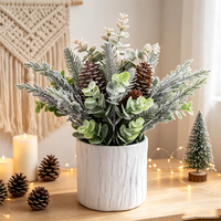 Arrangement de Noël artificiel en pot, centre de table en eucalyptus et cône de pin givré, décoration de table d'hiver pour intérieur et fêtes