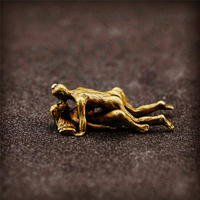 Mini porte-clés décoratif Vintage en laiton Portable Sexy ornement artisanal Figurines 3 postures pour la maison Bar fête décoration cadeau drôle