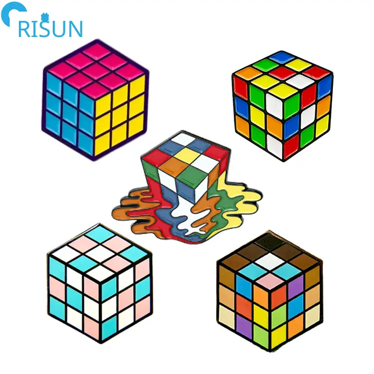 Esmalte personalizado de fábrica Juego de los años 80 Cubo mágico Cuadrado mágico Cubo de Rubiks Pins de solapa Insignias Broches Cubo de Rubik personalizado Pin esmaltado