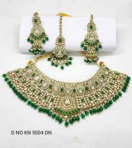 Collar con aspecto de plata de latón, Gargantilla con aspecto de plata, conjunto de collar, diseño de flores con pendiente, trabajo de piedra, hermoso diseño, aspecto de collar - Product Image 2