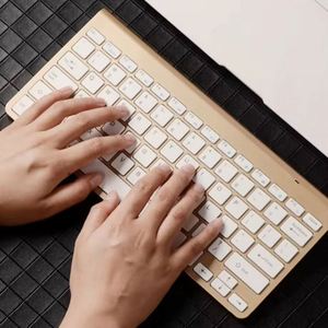 Regalos Personalizados para Empresas, Set de Regalo con Teclado Inalámbrico, Memoria USB, Bolígrafo y Ratón en Caja para Invitados - Product Image 3