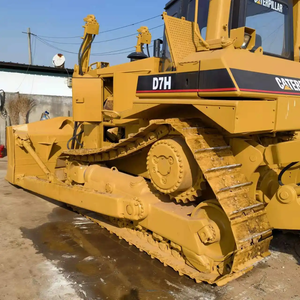 Bulldozer Caterpillar D7H Usado en Venta, con Bomba de Rodamientos y Motor Originales, Hecho en Japón - Product Image 4