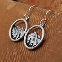 Boucles d'oreilles pendantes rondes couleur argent Montagne et pin pour femme, bijoux de mode pour mariage, cadeaux, boucles d'oreilles pendantes Alpine Dreamer