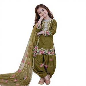 Nouvelle Collection Tendance : Ensemble Sharara et Dupatta en Crêpe Naturel Pur, Style Designer, pour Filles, Idéal Mariage et Fêtes de Diwali - Product Image 6