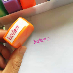 <span class=keywords><strong>Nuovo</strong></span> design timbri di valutazione della scuola colorato motivazionale incoraggiante 5 in 1 auto-inchiostrazione Set di francobolli per insegnanti - Product Image 4