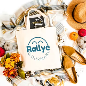 Bolsos Tote Premium Hechos a Mano Artesanalmente en Madagascar, Estilo Urbano Simple para Uso Diario, Compras y Ocio - Product Image 1