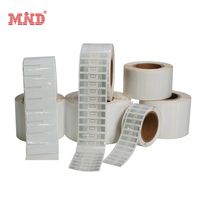 Tissu tissé longue portée Rfid Uhf Nylon étiquette de vêtements résistant à la chaleur lavable étiquette de blanchisserie pour la gestion des vêtements