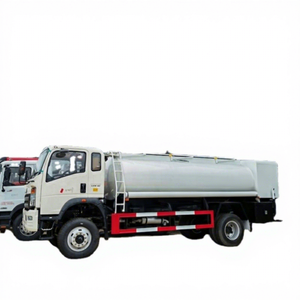 รถบรรทุกน้ำมัน HOWO 6000 ลิตร ราคาถูก รถบรรทุกดีเซล 4x4 สำหรับขาย - Product Image 3