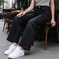 Jean Solstice taille haute coupe droite en denim extensible noir uni pour la saison automne