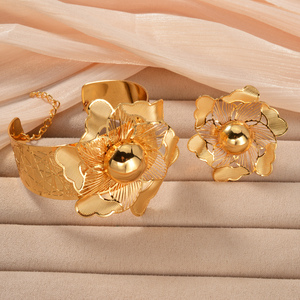 hollow carved floral copper crafted bulk wholesale 18k gold plated designer <b>bangle</b> bracelet matching fashion jewelry ring <b>set</b> - Product Image 5