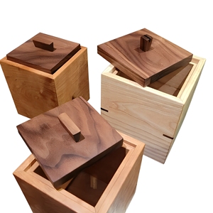 Boîte de conservation alimentaire en bois écologique de 250 ml avec couvercle gravé sur mesure pour noix, bonbons, biscuits, en-cas - Product Image 1