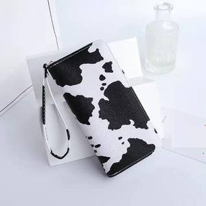 Monedero de mujer estampado vaca K1346 - Product Image 4