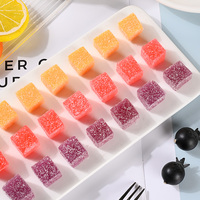 Halal gecertificeerde fruitige aardbei-mango smaak zure, met suiker gecoate, kauwbare gummy snoepjes in blokjes, meerkleurig, bulk snoepjes snacks