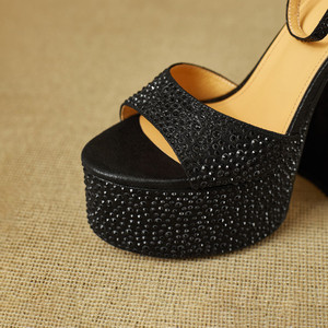 Tacchi da donna firmati <span class=keywords><strong>con</strong></span> cinturino alla caviglia <span class=keywords><strong>con</strong></span> suole spesse glitterate da 14.5cm nero argento tacchi alti <span class=keywords><strong>scarpe</strong></span> estive Sexy-all'ingrosso - Product Image 3