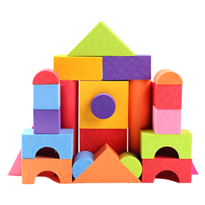 Conjunto de Brinquedos Educacionais DIY em Forma de Animais, Seguro para Brincar, 30 Blocos de EVA para Construção de Casa com Tema Esportivo, Unissex - Product Image 1