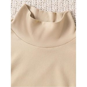 เสื้อคอเต่าแขนยาวทรงเข้ารูปสำหรับผู้หญิง ผ้าถักนุ่ม สวมใส่สบายๆ - Product Image 2