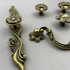Popular Zinc Alloy French European-style Antique Bronze Single-hole Long Strip Combined Cabinet/wardrobe <b>Door</b> Drawer Handle - Product Image 2
