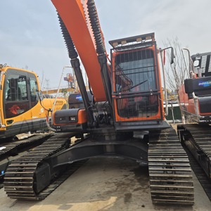 Excavatrice hydraulique Doosan DX300 reconditionnée, conception économique en termes de consommation de carburant, performances stables pour une utilisation longue durée en travaux d'ingénierie. - Product Image 4