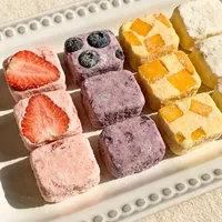 Kleurrijke gevriesdroogde yoghurtblokjes - natuurlijke fruit- en yoghurtsnacks voor kinderen |   Private Label OEM/ODM |   Bulkverpakkingen voor fabrieken