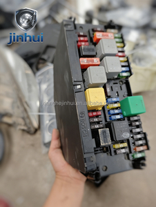 กล่องฟิวส์รถยนต์ DC 12V ใช้สำหรับ Mercedes-Benz E212 W204 C63AMG <span class=keywords><strong>CAB</strong></span> BOX ชิ้นส่วนยานยนต์ OE2129008507 - Product Image 5