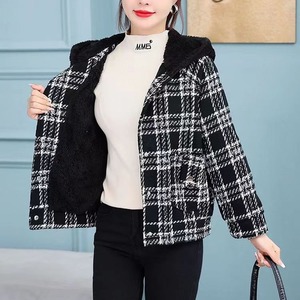 Hooded Plaid Short <b>Coat</b> For Women Thickened With Lamb Wool <b>Lined</b> Fleece Keep Warm Loose Fit Full Sleeve Winter Outerwear - Product Image 3