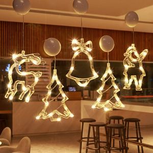 Décoration de Noël LED Lumineuse : Père Noël, Flocon de Neige, à Suspendre avec Ventouse pour Fenêtre – Cadeau de Noël et Nouvel An pour la Maison - Product Image 3