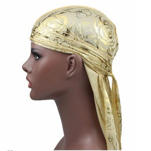 Turban à vagues en <span class=keywords><strong>durag</strong></span> soyeux à <span class=keywords><strong>motif</strong></span> rose pour hommes, vêtements personnalisés pour le cyclisme - Product Image 3