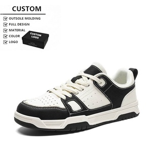 Nouvelles baskets de sport personnalisées de luxe en cuir blanc pour hommes et femmes, idéales pour le sport et la course à pied - Product Image 1