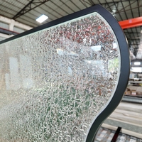 Panneau de verre ondulé de luxe, cloison de séparation incurvée pour hall d'entrée et séparation zones humides/sèches