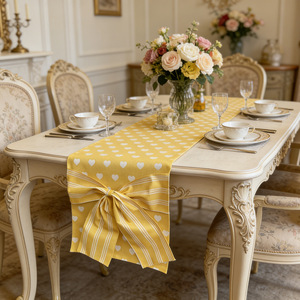 Décorations de fête pour la Saint-Valentin : Chemin de table en lin à nœud papillon, Nappe à motif cœur, Ambiance restaurant, Sécurité, Vente chaude - Product Image 3