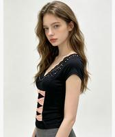 Chemisier décontracté pour femme, col en V, manches courtes, dentelle, orné de perles, nœud rose, coupe ajustée, découpe frontale, style doux