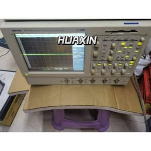 ออสซิลโลสโคปดิจิตอลฟอสเฟอร์ Tektronix TDS 5054 500MHz 5GS/s hx - Product Image 2
