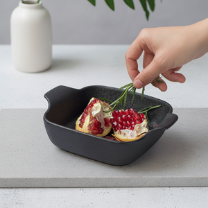 Plat de cuisson carré en céramique pour four, avec poignées, pour gâteaux et gratins - Product Image 1