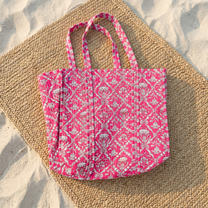 Sac fourre-tout en coton matelassé imprimé à la main en Inde, sac à bandoulière rose vif à motif floral en treillis pour femmes, vente en gros - Product Image 2