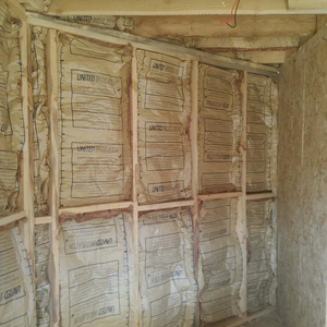 Rouleaux <span class=keywords><strong>de</strong></span> <span class=keywords><strong>laine</strong></span> <span class=keywords><strong>de</strong></span> <span class=keywords><strong>verre</strong></span> R94 R100 R122 R235 pour bâtiments résidentiels, papier kraft 40 mm, écologiques, résistants au feu, pour usage en entrepôt - Product Image 6