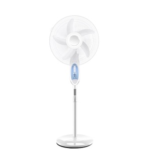 Ventilador Recargable de 18 Pulgadas con Panel Solar de 10W o 20W, Ventilador Doméstico con Control Remoto y Salida - Product Image 3