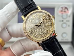 Reloj Mecánico de Diamantes de Alta Calidad con Caja de Metal, Correa de Cuero PU Negra de 20 mm, Esfera con Indicadores y Detalles Decorativos - Product Image 2