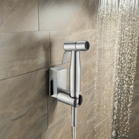 Ensemble de douche carré en acier inoxydable 304 avec pommeau de pluie et pistolet de pulvérisation mural à poignée unique pour salle de bain et hôtel