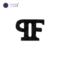 Strass en verre brillants personnalisés, motifs thermocollants, logos adaptés aux t-shirts, motifs thermocollants