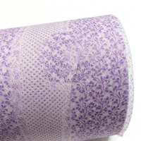 Rouleau de tissu non tissé en PP gaufré à motif floral imprimé sur mesure pour le textile de maison