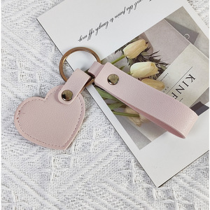 Creative PU Leather Keychain Pendant Promotional Accessories for Hanging Keys & Carabiners Love Design