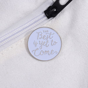 Vibrasi Pin Enamel yang terbaik belum datang bros huruf melingkar untuk topi ransel hadiah perhiasan moto pakaian - Product Image 5