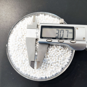 كرات سيراميك خاملة 3 ، 6 ، 10 ، 13 ، 16 ، 19 ، 25 ، 38 من الألومينا كرات سيراميك خاملة - Product Image 1