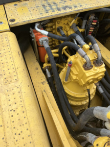 Última llegada de alta eficiencia Komatsu PC 400 Excavadora sobre orugas Caja de cambios Bomba Motor Alta potencia de excavación Máquina de construcción usada - Product Image 6