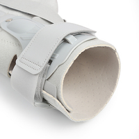 Attelle de cheville réglable avec trous de ventilation pour hommes et femmes, support stabilisateur respirant avec fermeture auto-agrippante pour la course et le fitness